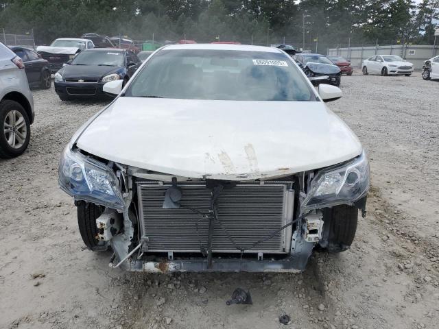 4T1BF1FK2DU687806 - 2013 TOYOTA CAMRY L WHITE photo 5