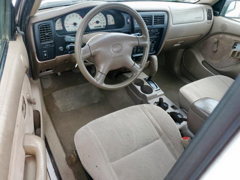 5TESM92N84Z385968 - 2004 TOYOTA TACOMA XTRACAB PRERUNNER WHITE photo 8