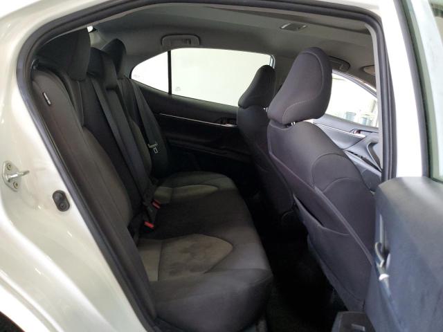 4T1C11AK5MU457798 - 2021 TOYOTA CAMRY LE WHITE photo 10