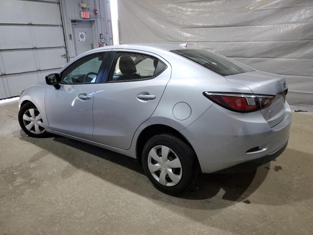 3MYDLBYV2KY518349 - 2019 TOYOTA YARIS L 银色 照片 2