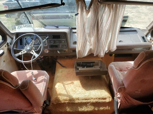 1GBJP37W3E3324775 - 1984 CHEVROLET P30 TAN photo 5