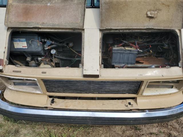 1GBJP37W3E3324775 - 1984 CHEVROLET P30 TAN photo 7