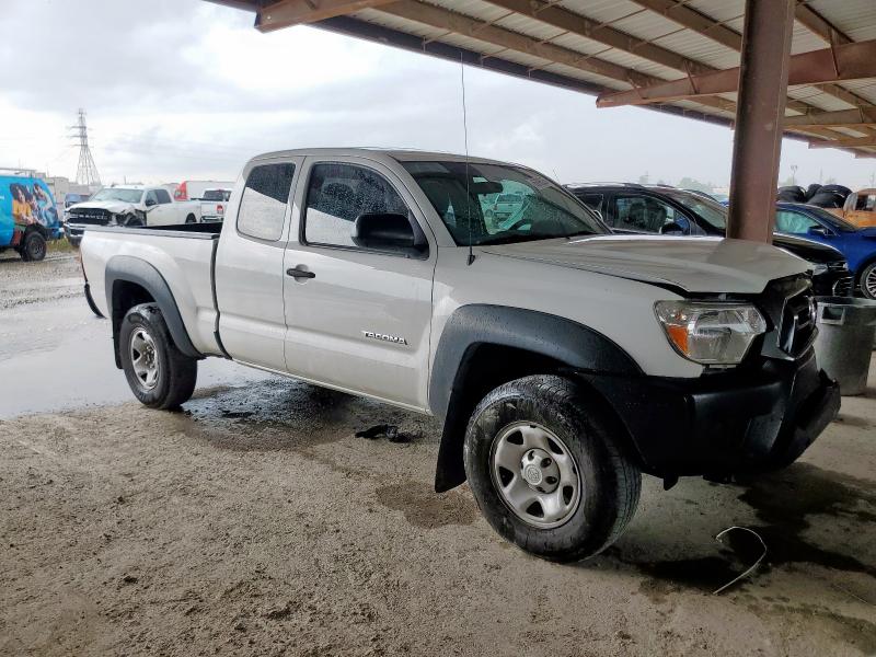 5TFTX4GN9EX028766 - 2014 TOYOTA TACOMA PRERUNNER ACCESS CAB WHITE photo 4