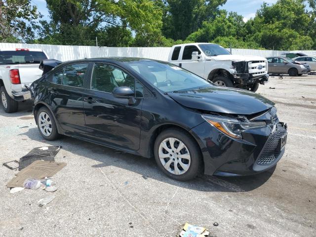 5YFEPMAE3MP159934 - 2021 TOYOTA COROLLA LE შავი ფოტო 4