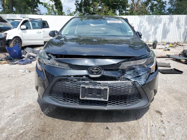 5YFEPMAE3MP159934 - 2021 TOYOTA COROLLA LE შავი ფოტო 5