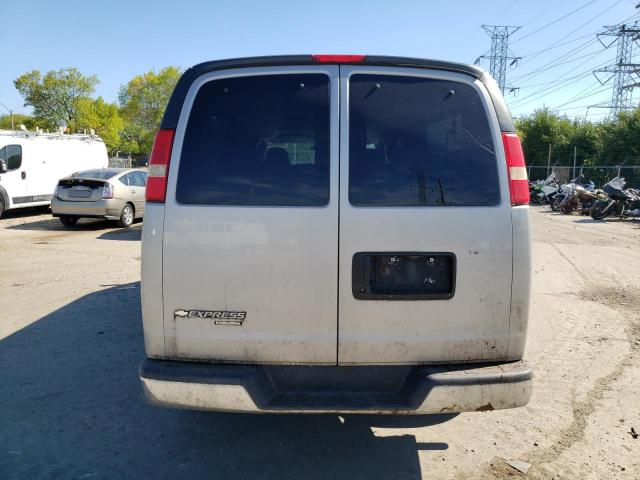 1GAHG39K581117298 - 2008 CHEVROLET EXPRESS G3 SILVER photo 6