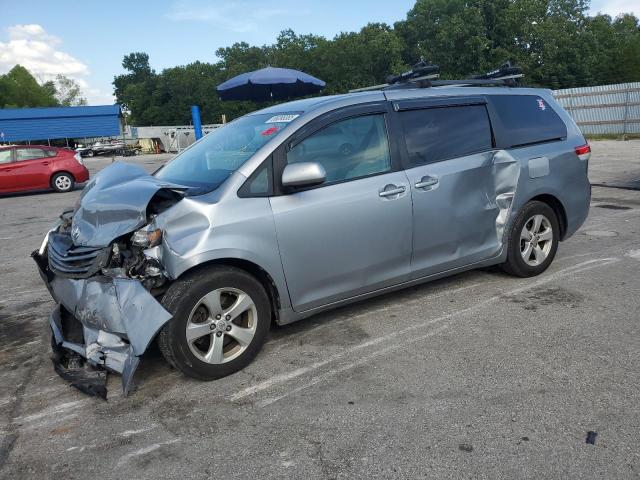 2013 TOYOTA SIENNA LE, 