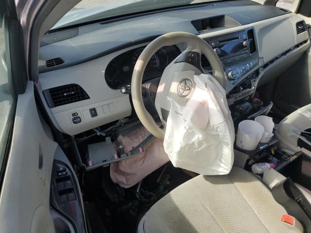 5TDKK3DC0DS304084 - 2013 TOYOTA SIENNA LE SILVER photo 8