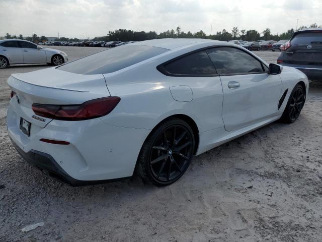 WBABC4C03MCF61722 - 2021 BMW M850XI WHITE photo 3