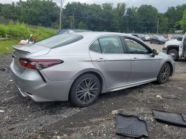 4T1G11AK7PU778229 - 2023 TOYOTA CAMRY SE NIGHT SHADE SILVER photo 3