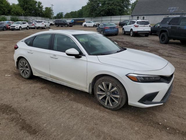 19XFL1H78RE011812 - 2024 HONDA CIVIC EXL WHITE photo 4