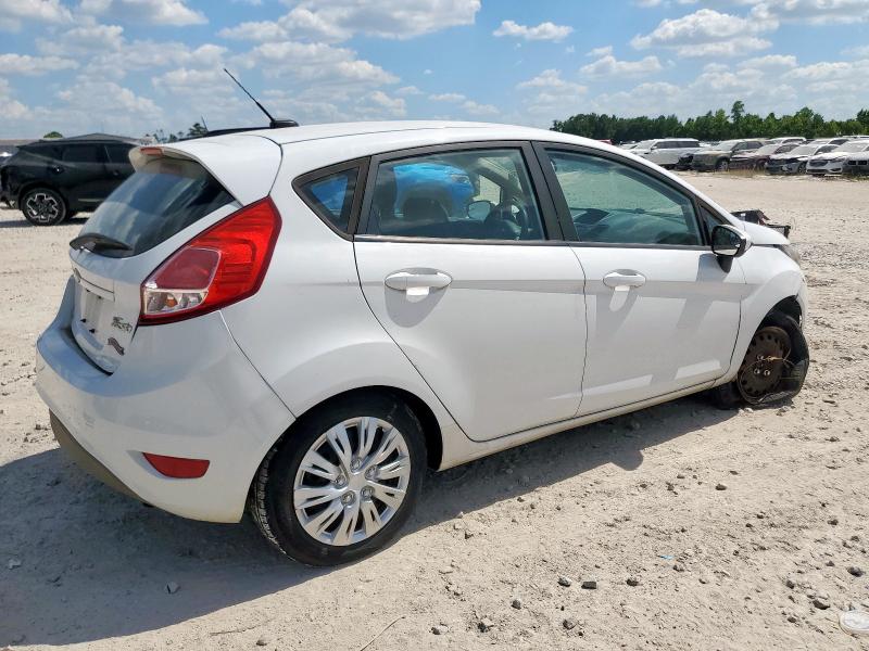 3FADP4TJ2JM126034 - 2018 FORD FIESTA S 白色 照片 3