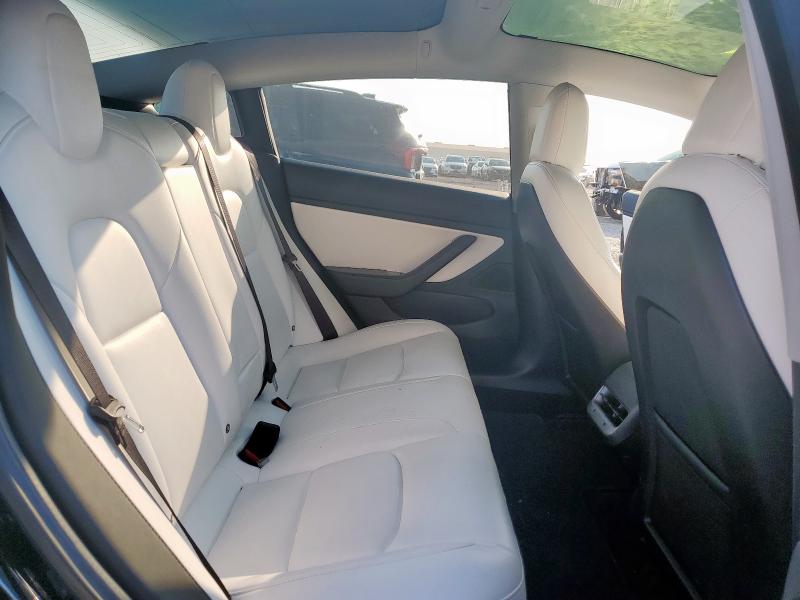 5YJ3E1EB3JF055110 - 2018 TESLA MODEL 3 BLACK photo 10