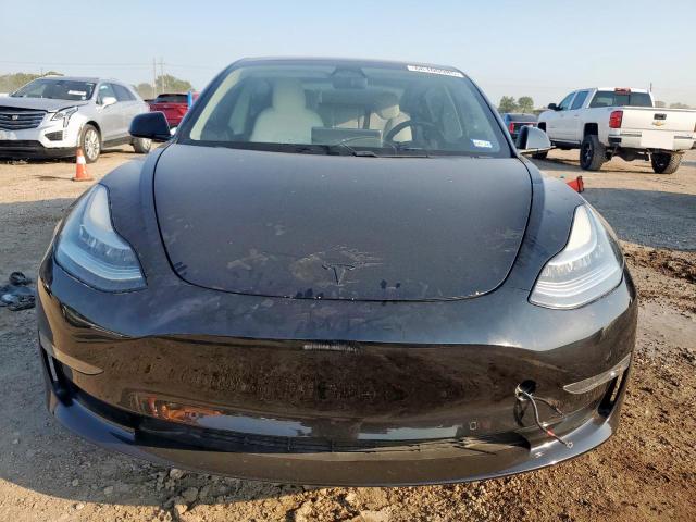 5YJ3E1EB3JF055110 - 2018 TESLA MODEL 3 BLACK photo 5