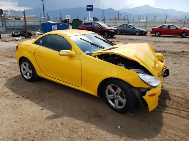 WDBWK54F88F177080 - 2008 MERCEDES-BENZ SLK 280 YELLOW photo 4