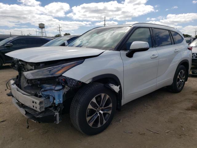 5TDGZRBH5NS587490 - 2022 TOYOTA HIGHLANDER XLE WHITE photo 1