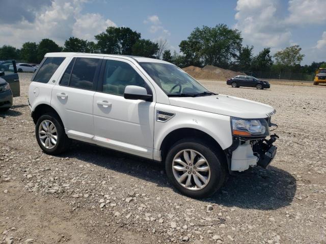 SALFR2BG8DH370294 - 2013 LAND ROVER LR2 HSE WHITE photo 4