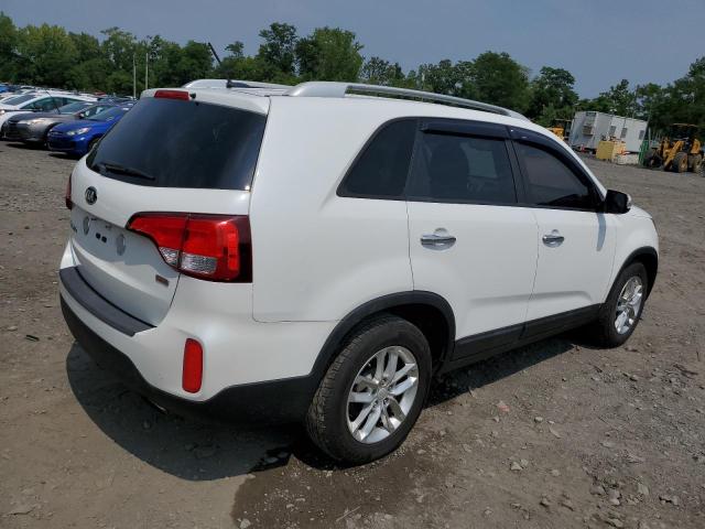 5XYKT3A69FG564995 - 2015 KIA SORENTO LX WHITE photo 3