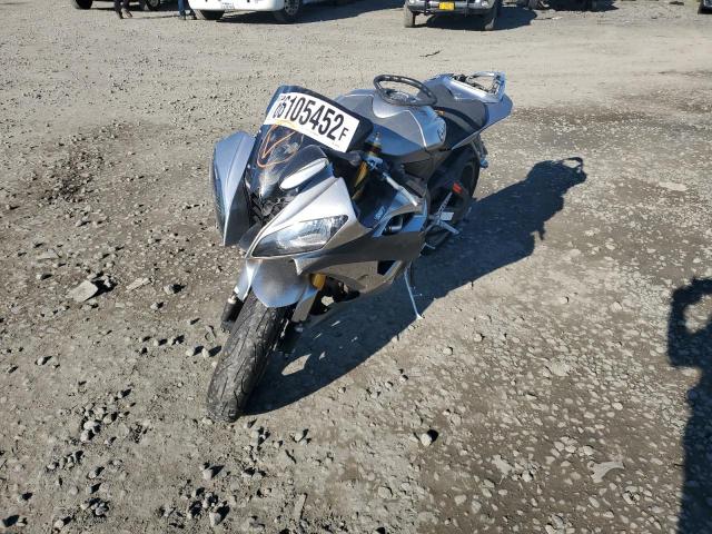 JYARJ16E68A006688 - 2008 YAMAHA YZFR6 GRAY photo 2