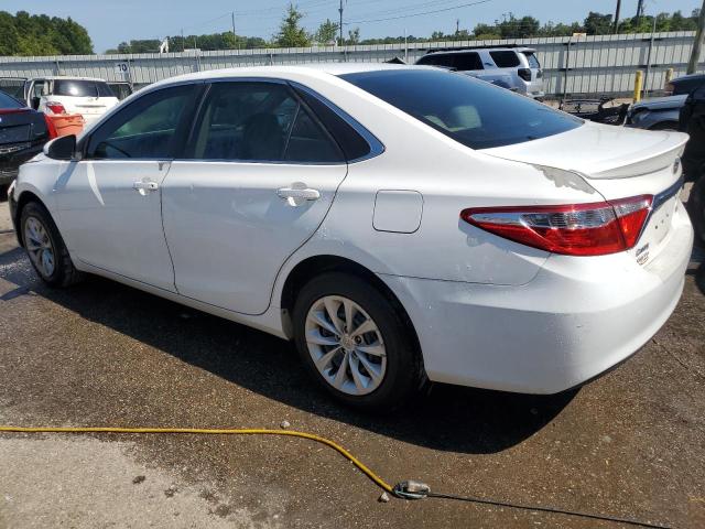 4T4BF1FK1GR567991 - 2016 TOYOTA CAMRY LE WHITE photo 2