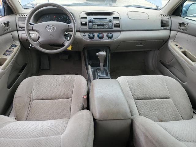 4T1BE32K52U541613 - 2002 TOYOTA CAMRY LE BLUE photo 8