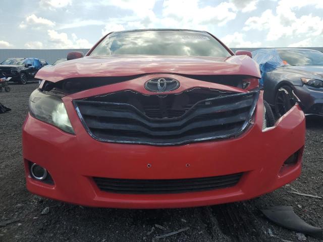 4T1BF3EK0AU554762 - 2010 TOYOTA CAMRY BASE RED photo 5