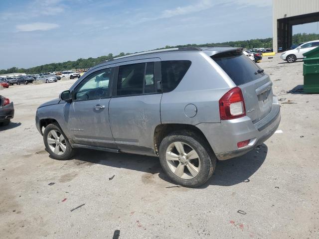 1C4NJDEB2GD556222 - 2016 JEEP COMPASS LATITUDE 银色 照片 2