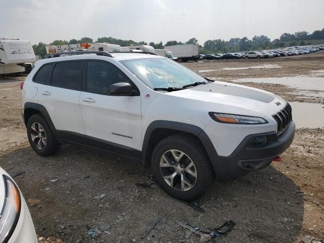 1C4PJMBX5JD607907 - 2018 JEEP CHEROKEE TRAILHAWK WHITE photo 4