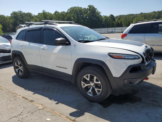 1C4PJMBS2GW326200 - 2016 JEEP CHEROKEE TRAILHAWK WHITE photo 4