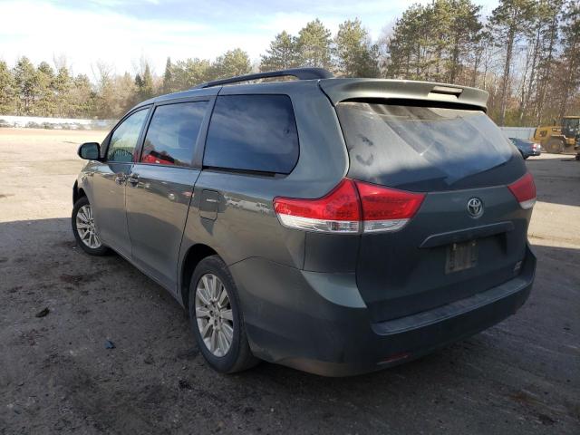 5TDDK3DC1BS008318 - 2011 TOYOTA SIENNA XLE GREEN photo 3