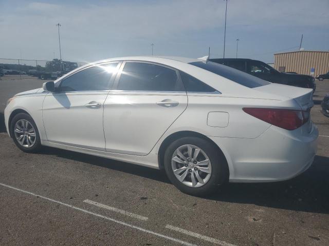 5NPEB4AC9CH318853 - 2012 HYUNDAI SONATA GLS WHITE photo 2