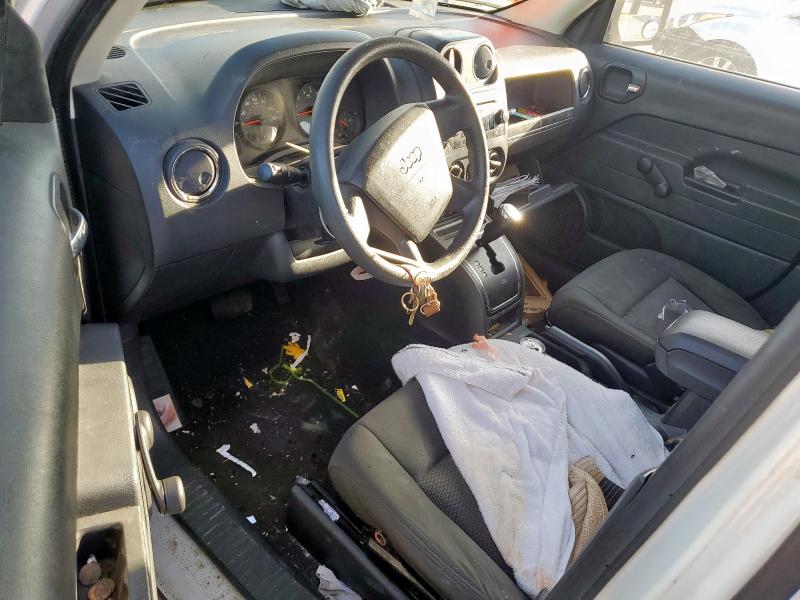 1J4FT28B39D159114 - 2009 JEEP PATRIOT SPORT WHITE photo 8