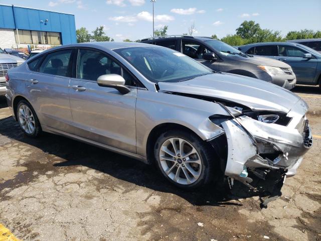 3FA6P0HD5LR166165 - 2020 FORD FUSION SE SILVER photo 4