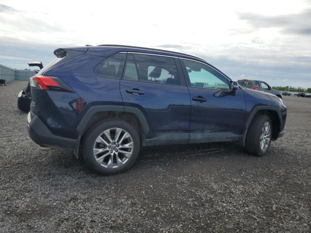 2T3R1RFV8PW385647 - 2023 TOYOTA RAV4 XLE BLUE photo 3