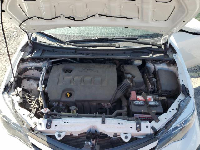 2T1BURHE0JC066430 - 2018 TOYOTA COROLLA L WHITE photo 11