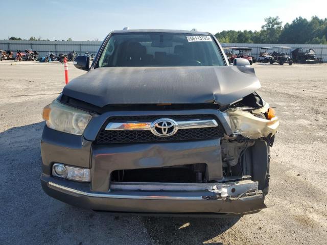 JTEZU5JR3D5052491 - 2013 TOYOTA 4RUNNER SR5 GRAY photo 5
