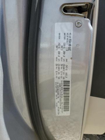 2C4RC1BG8JR188742 - 2018 CHRYSLER PACIFICA TOURING L SILVER photo 13