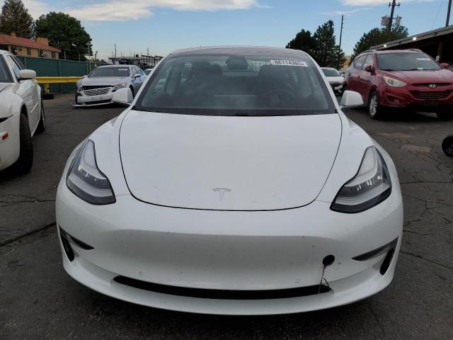 5YJ3E1EB1JF108483 - 2018 TESLA MODEL 3 Білий фото 5