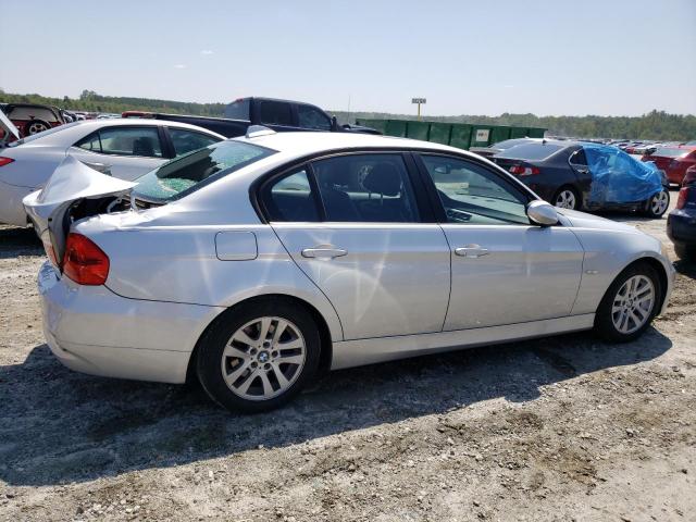 WBAVA33577PG50389 - 2007 BMW 328 I SILVER photo 3