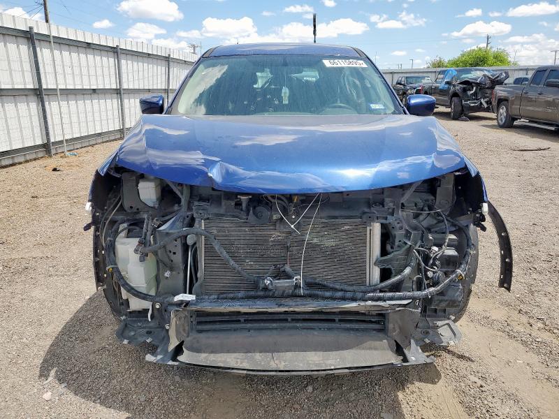 5N1AT2MT8JC718001 - 2018 NISSAN ROGUE S BLUE photo 5