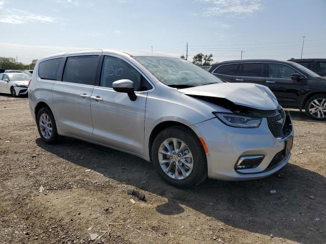 2C4RC3BGXPR545990 - 2023 CHRYSLER PACIFICA TOURING L SILVER photo 4