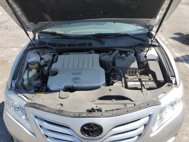 4T1BK3EK6BU609860 - 2011 TOYOTA CAMRY SE 银色 照片 11