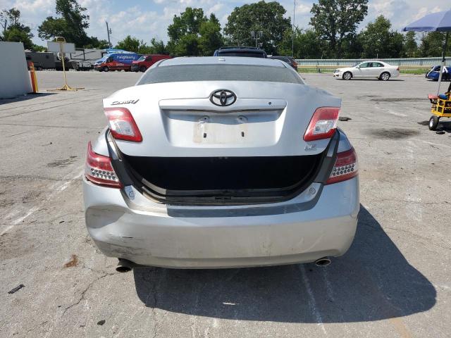 4T1BK3EK6BU609860 - 2011 TOYOTA CAMRY SE 银色 照片 6