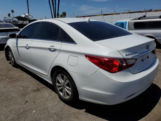 5NPEB4AC2DH762139 - 2013 HYUNDAI SONATA GLS WHITE photo 2