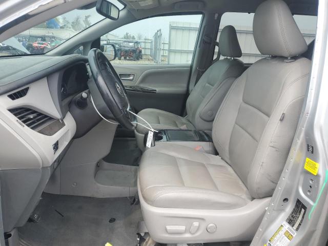 5TDYZ3DC5KS016578 - 2019 TOYOTA SIENNA XLE SILVER photo 7