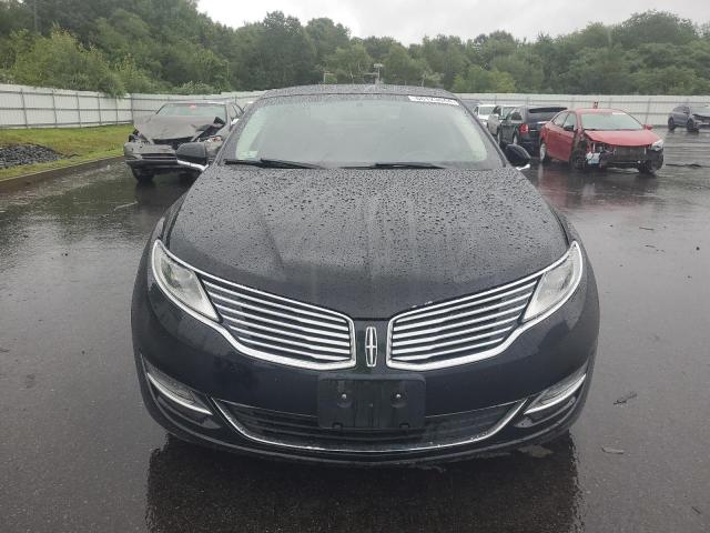 3LN6L2J9XGR613369 - 2016 LINCOLN MKZ BLACK photo 5