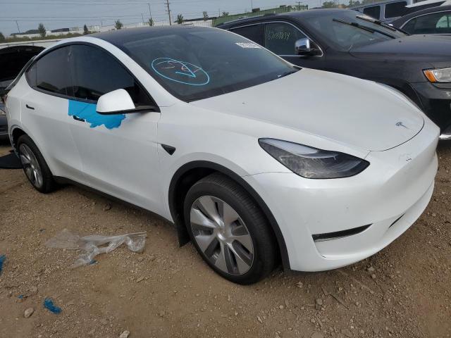 7SAYGDEE0RA268667 - 2024 TESLA MODEL Y WHITE photo 4