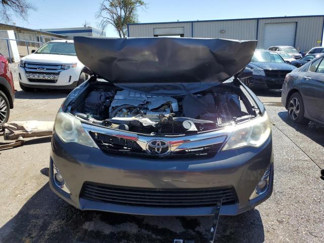 4T1BK1FK9CU514004 - 2012 TOYOTA CAMRY SE GRAY photo 5