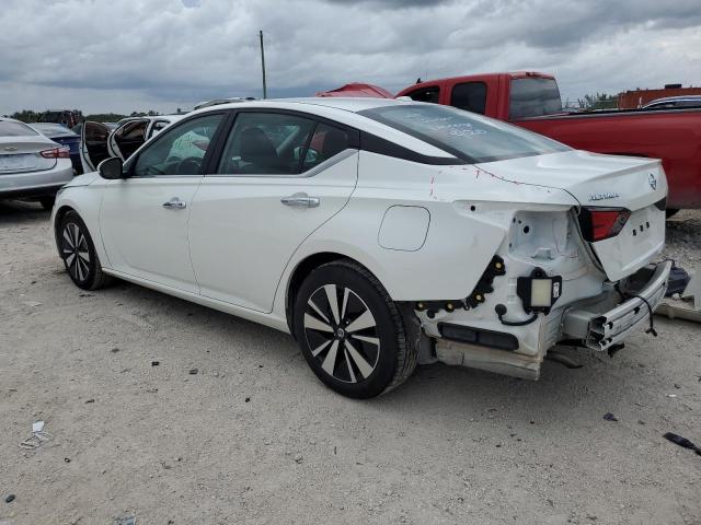 1N4BL4DV0NN373648 - 2022 NISSAN ALTIMA SV WHITE photo 2