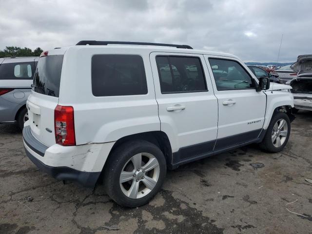 1C4NJPFB6ED720861 - 2014 JEEP PATRIOT LATITUDE WHITE photo 3